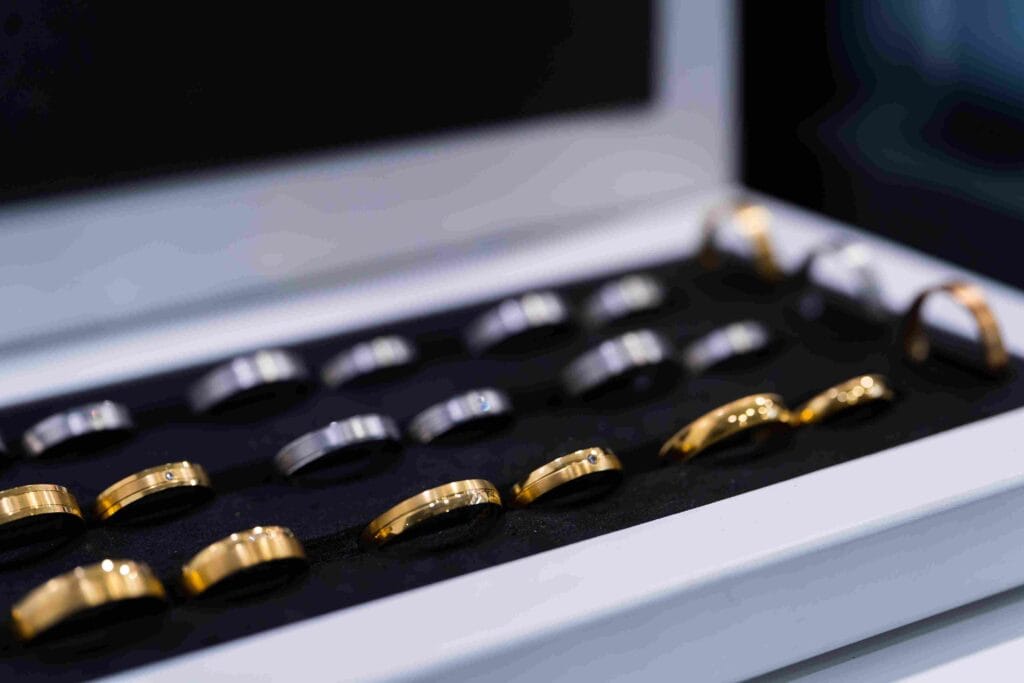 Anillos de oro y plata en Oviedo - Joyería Cárcaba